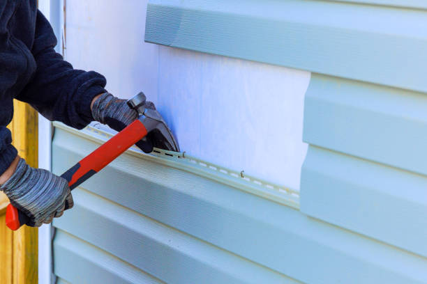 Reliable Wood Siding contractor in Elgin, IL by Squared Siding